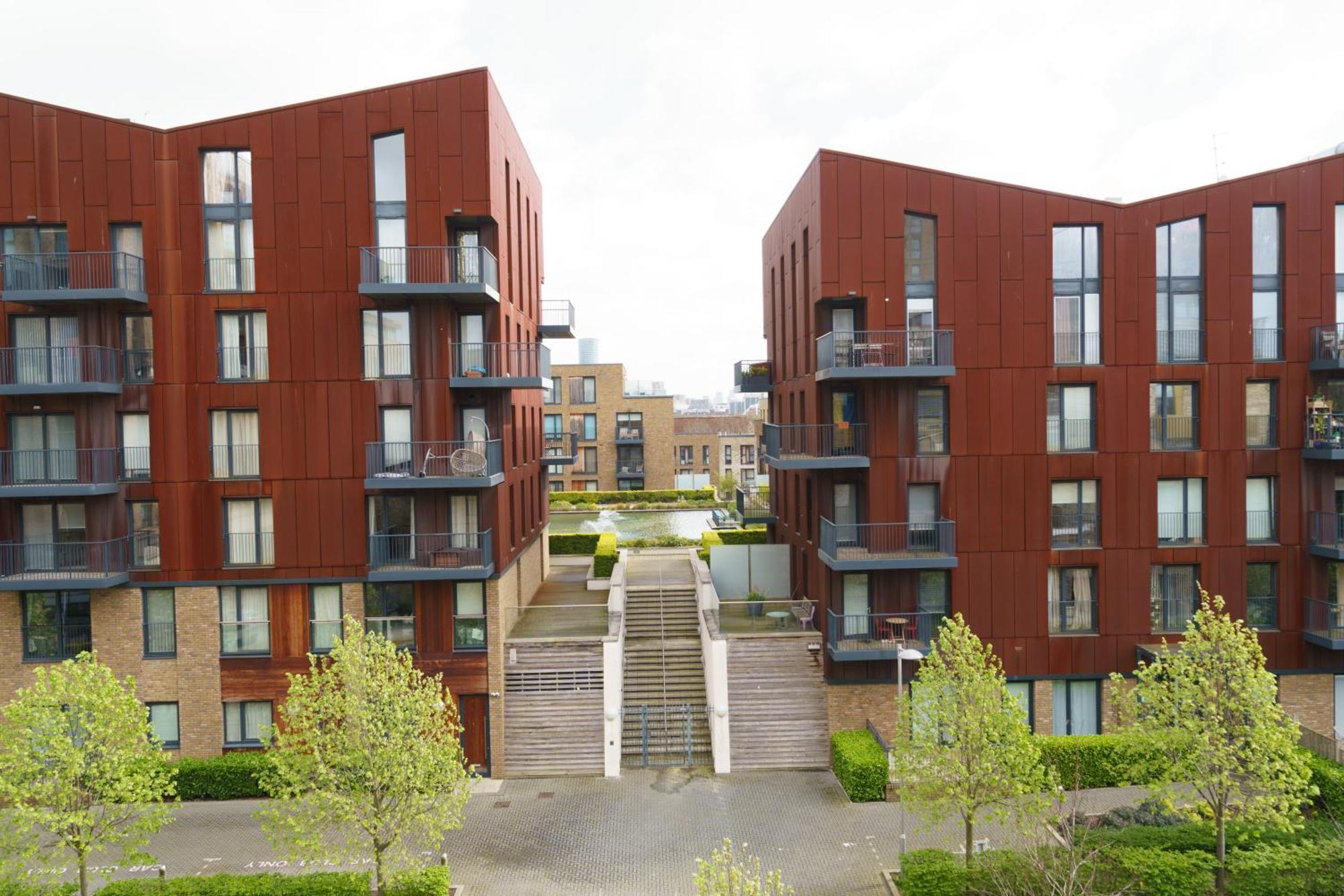 Stylish Surrey Quays Apartment - 10 Mins From Station 伦敦 外观 照片